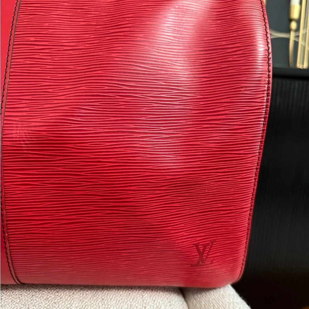 Authentic Louis Vuitton unisex Keepall 50 travel bag red Epi leather - Picture 4 of 16